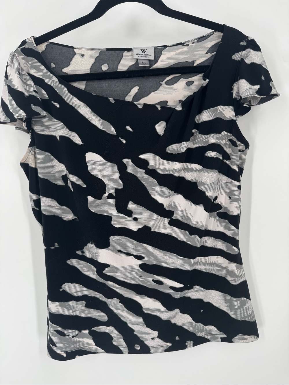 Worthington Black and White Zebra-Pattern Short Sleeve Tee